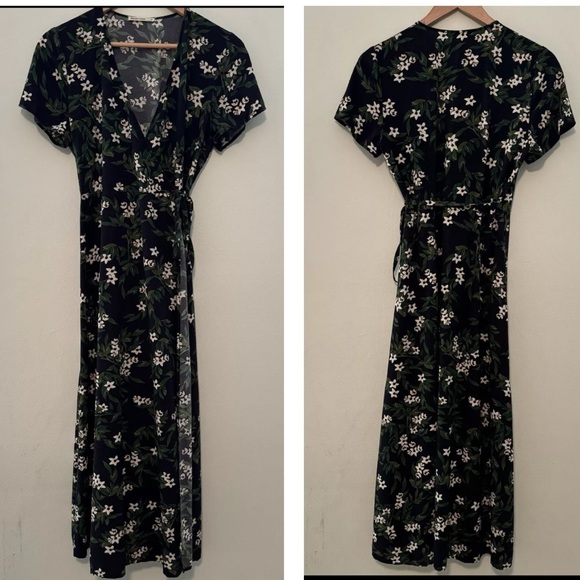 Marine Layer Emlyn Wrap Dress Midi Length Wrap Dress Black Floral SZ Medium - Picture 3 of 13